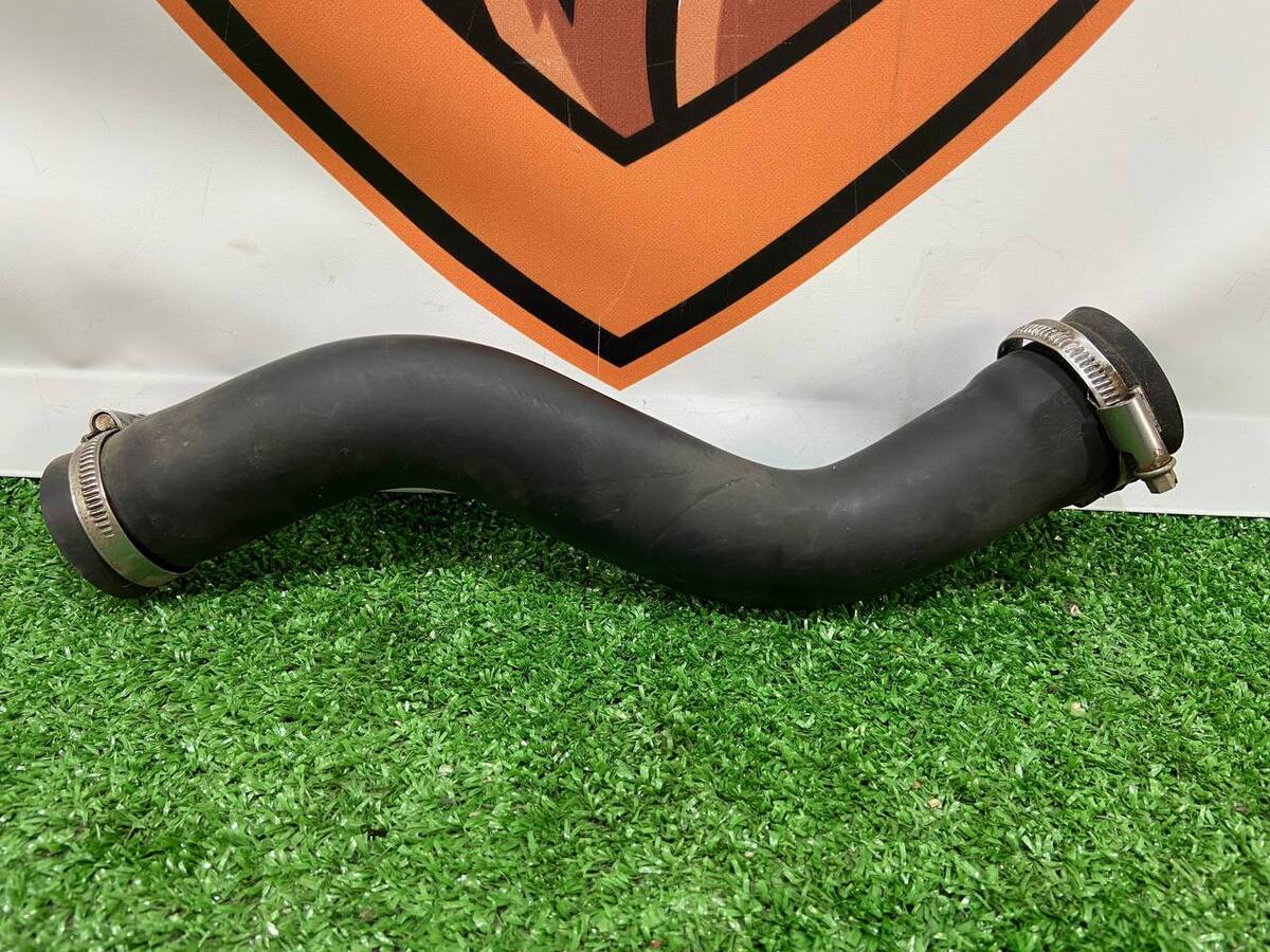 LR051676 Filler neck pipe Range Rover Sport L494 (2014-2022) Used